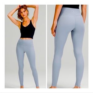 NWT Lululemon Wunder Under tight 28” inseam size 4
